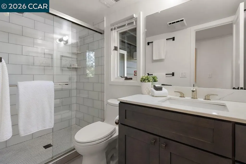 59 El Toyonal Orinda CA 94563