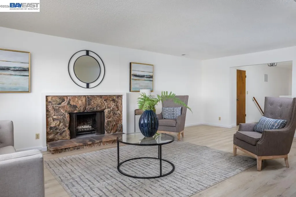 16645 Cowell Street Castro Valley CA 94578