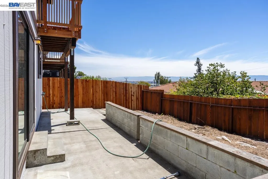 16645 Cowell Street Castro Valley CA 94578