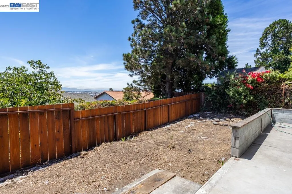 16645 Cowell Street Castro Valley CA 94578