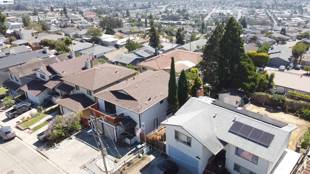 16645 Cowell Street Castro Valley CA 94578