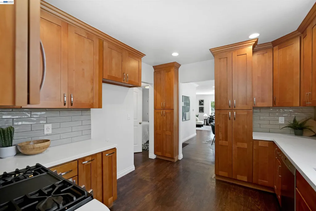 542 Adams Street Albany CA 94706