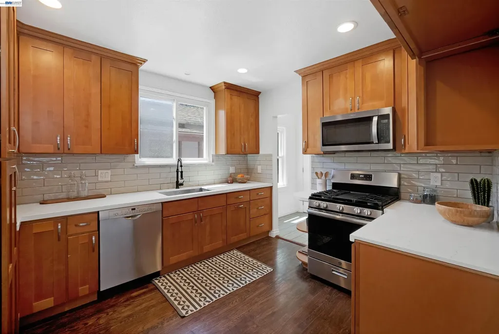 542 Adams Street Albany CA 94706