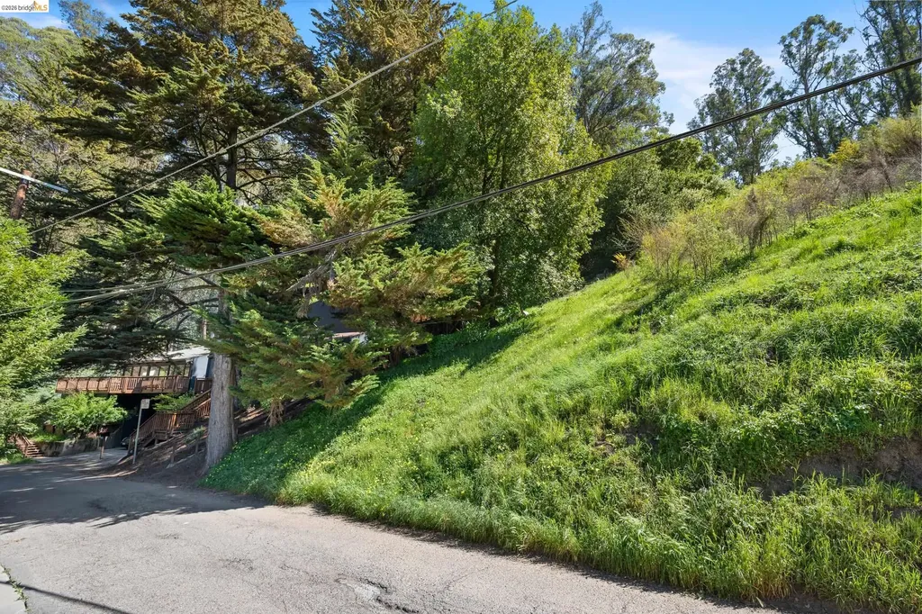 6600 Heather Ridge Way Oakland CA 94611