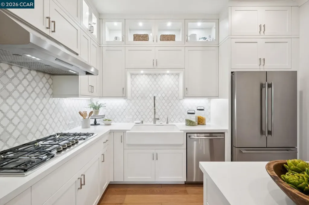 25 Woodbury Highlands Court Lafayette CA 94549