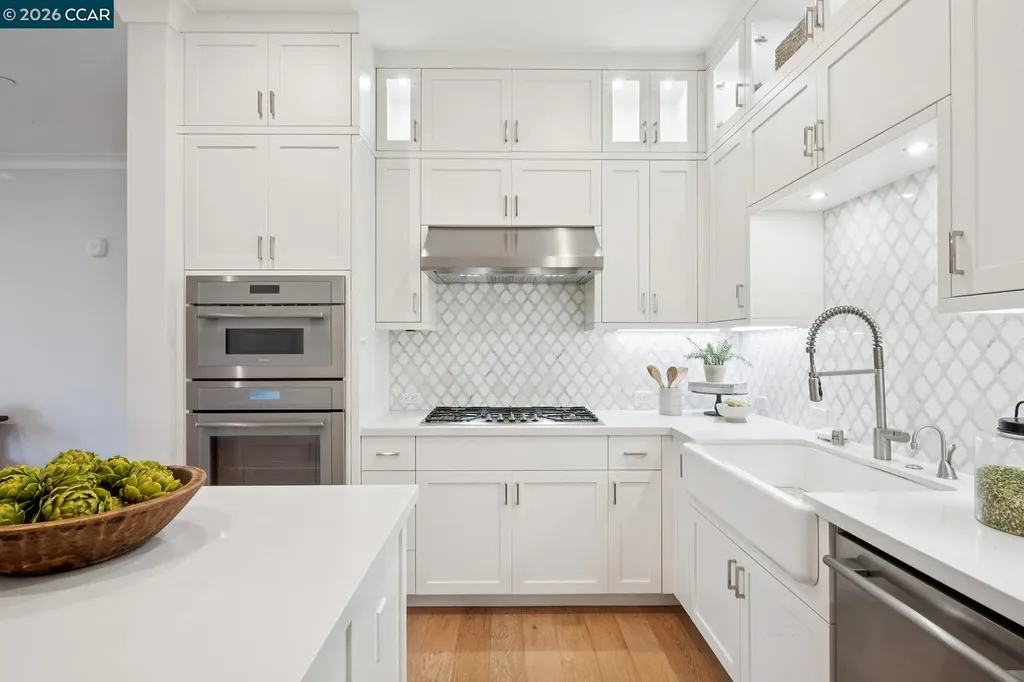 25 Woodbury Highlands Court Lafayette CA 94549