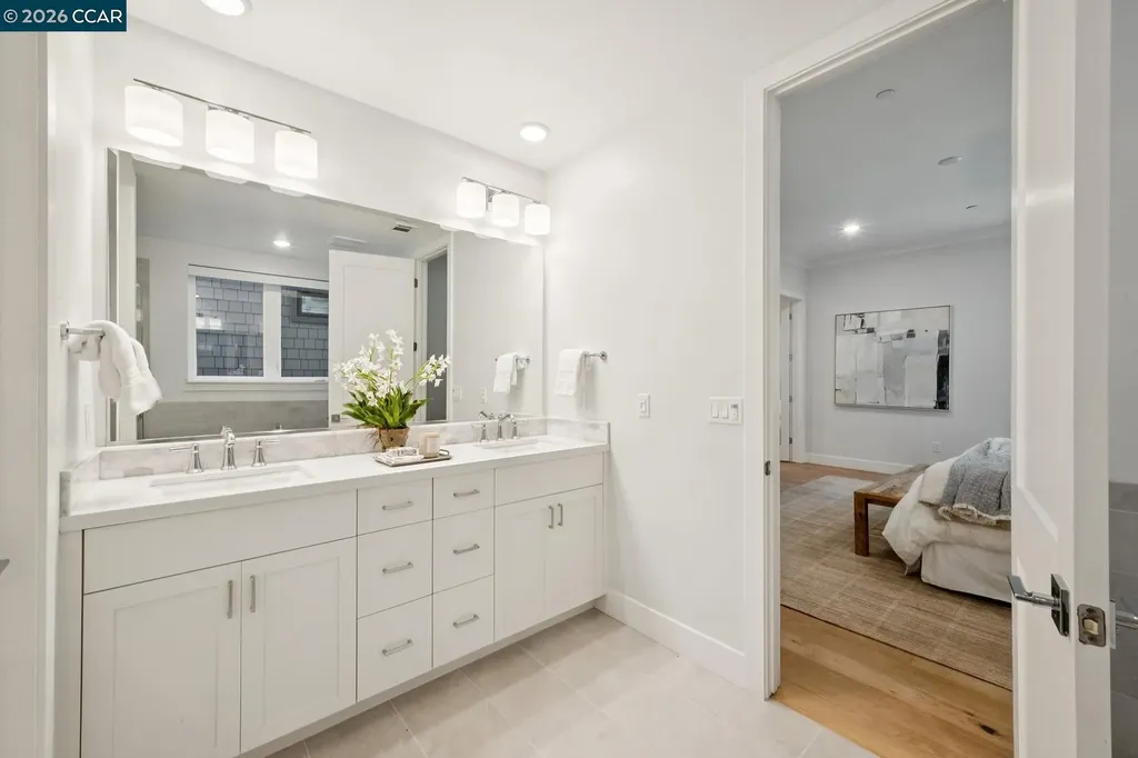 25 Woodbury Highlands Court Lafayette CA 94549