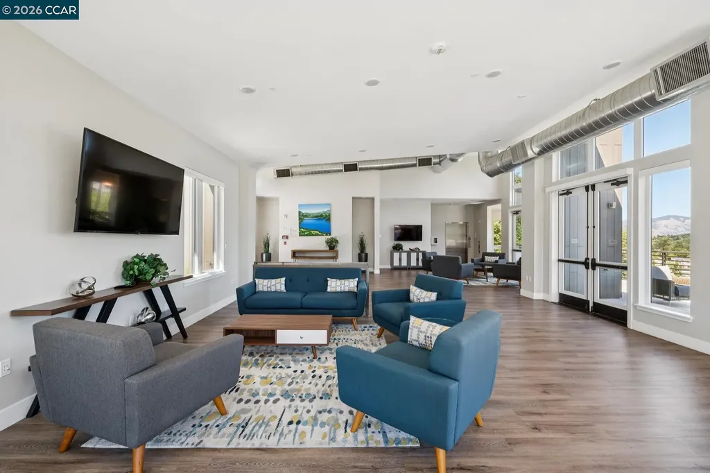 25 Woodbury Highlands Court Lafayette CA 94549