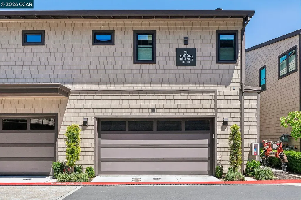 25 Woodbury Highlands Court Lafayette CA 94549