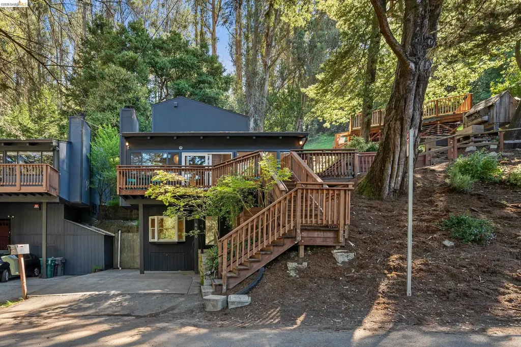 6600 Heather Ridge Way Oakland CA 94611