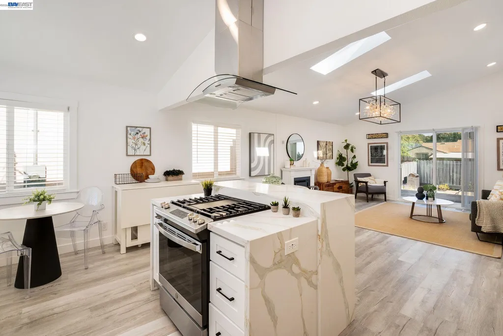2579 Jacobs Street Hayward CA 94541