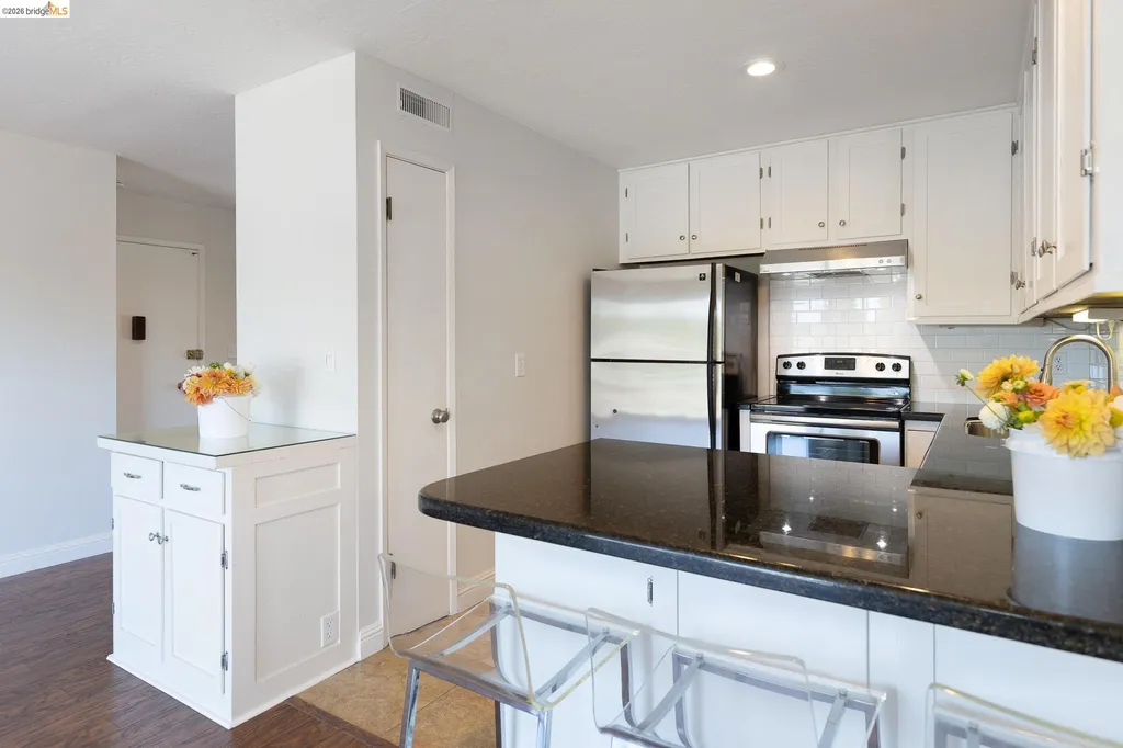 5025 Woodminster Lane Oakland CA 94602