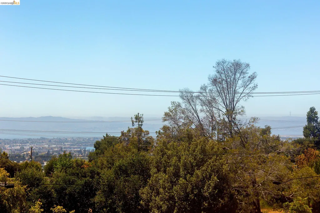 5025 Woodminster Lane Oakland CA 94602