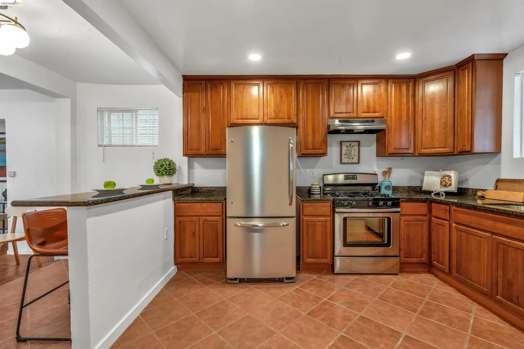 3130 Nicol Avenue Oakland CA 94602