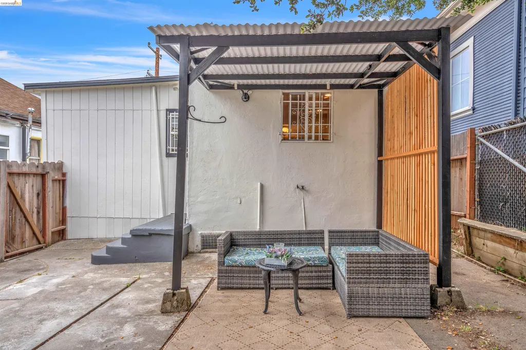 3130 Nicol Avenue Oakland CA 94602