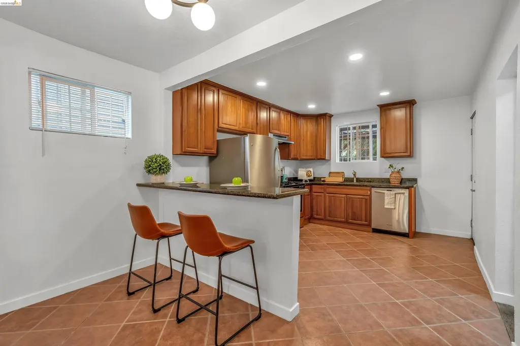 3130 Nicol Avenue Oakland CA 94602
