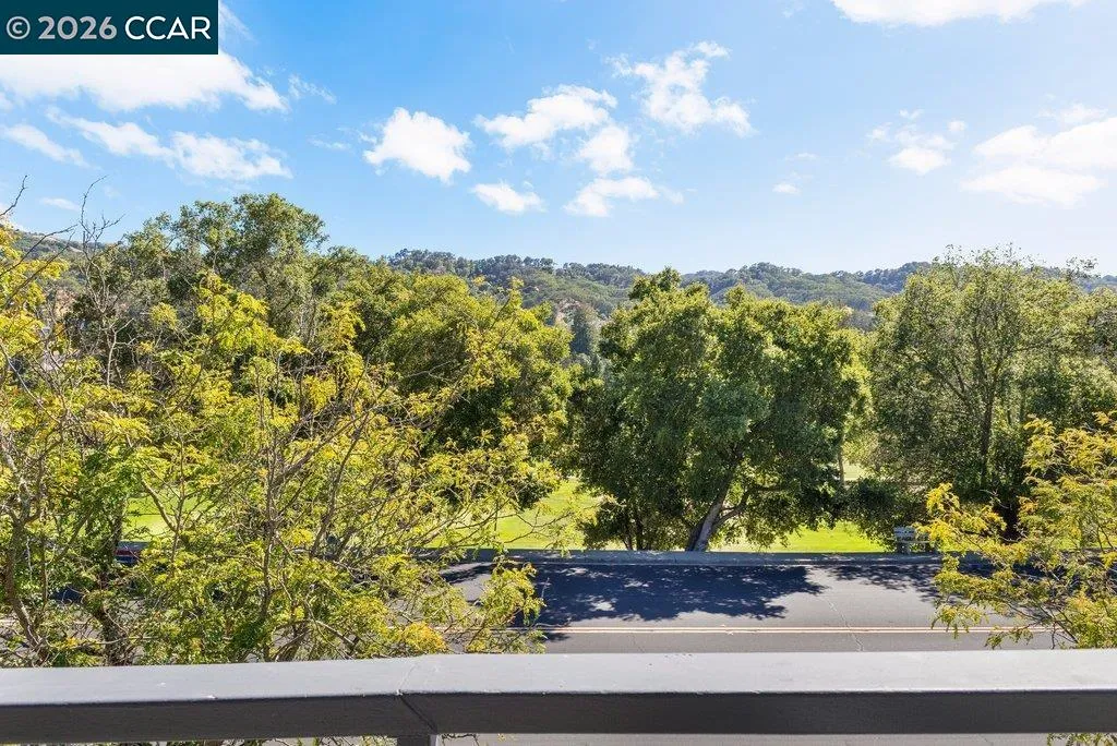 3674 Rossmoor Parkway Walnut Creek CA 94595