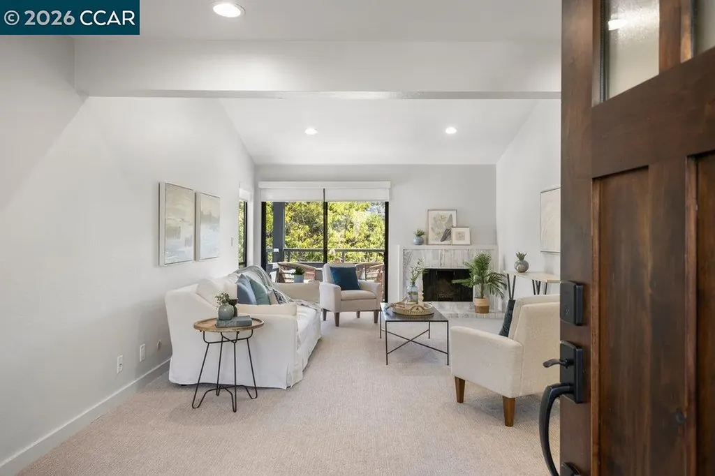 3674 Rossmoor Parkway Walnut Creek CA 94595