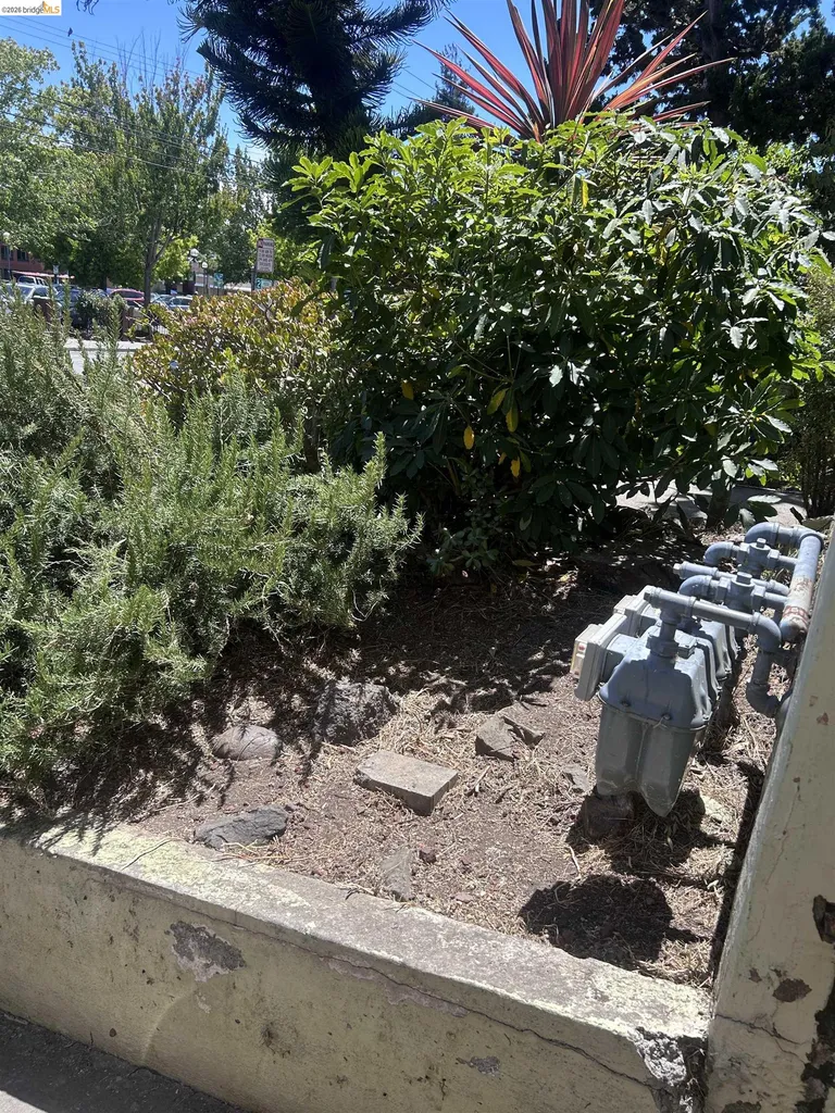 4035 Howe Street Oakland CA 94611