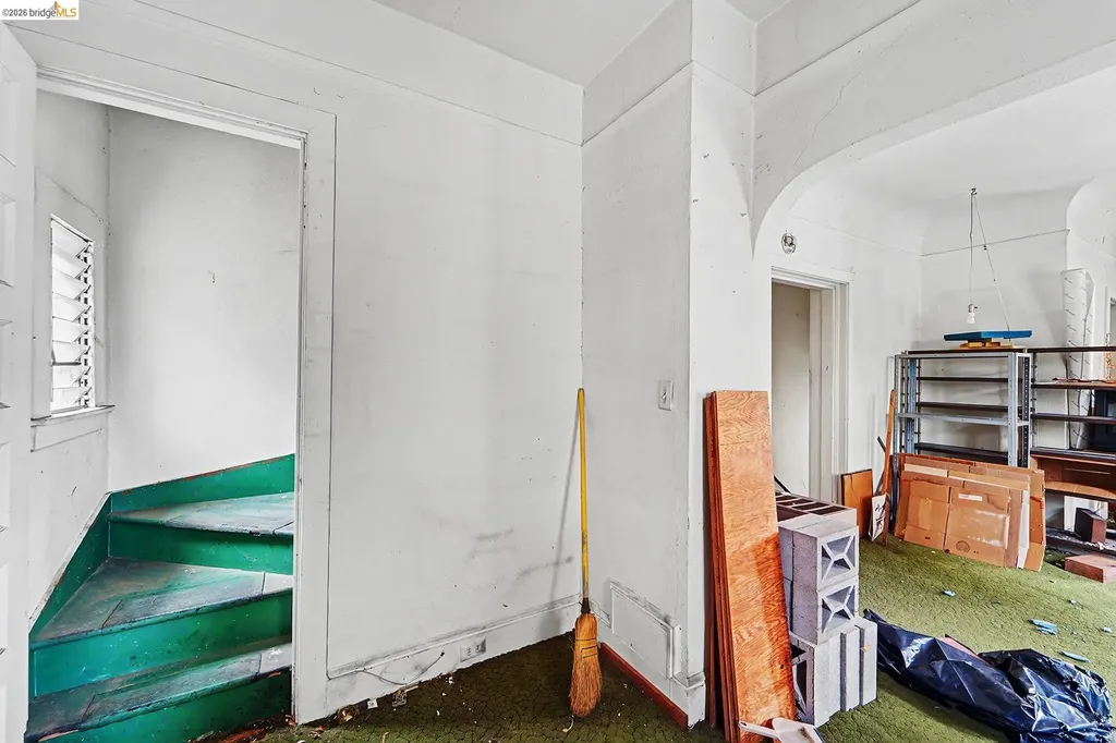 4035 Howe Street Oakland CA 94611