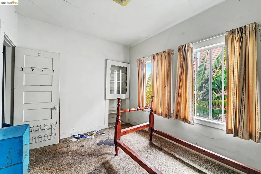 4035 Howe Street Oakland CA 94611
