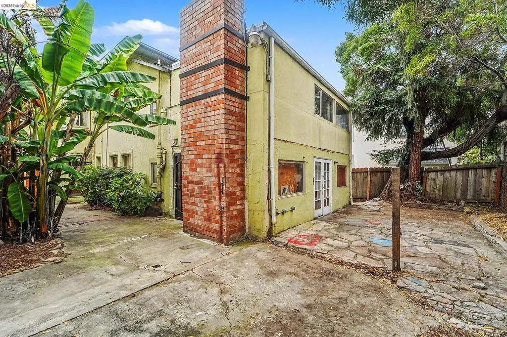 4035 Howe Street Oakland CA 94611