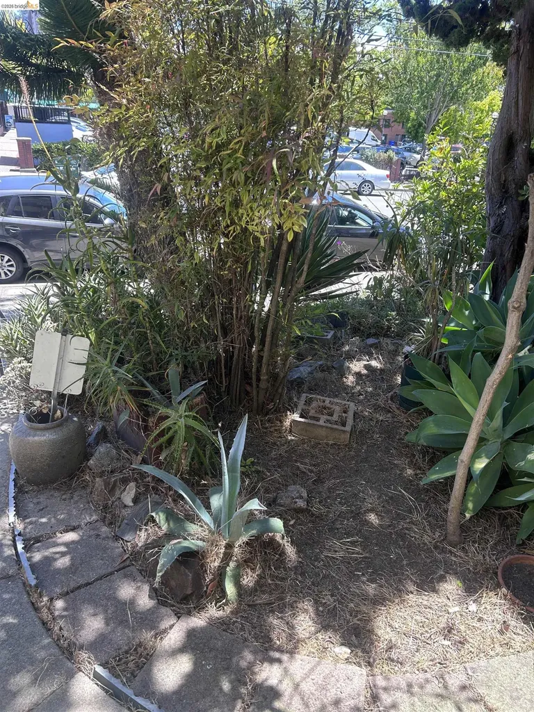 4035 Howe Street Oakland CA 94611