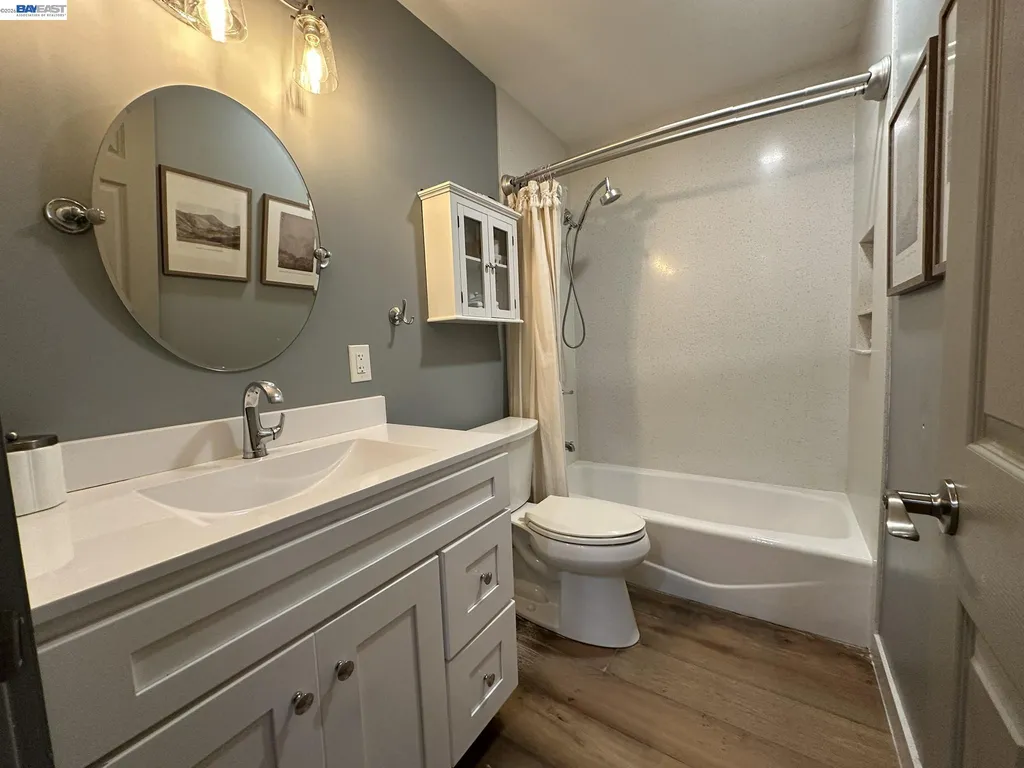 1220 Esser Avenue San Leandro CA 94579