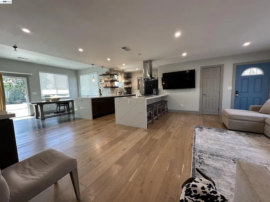 1220 Esser Avenue San Leandro CA 94579