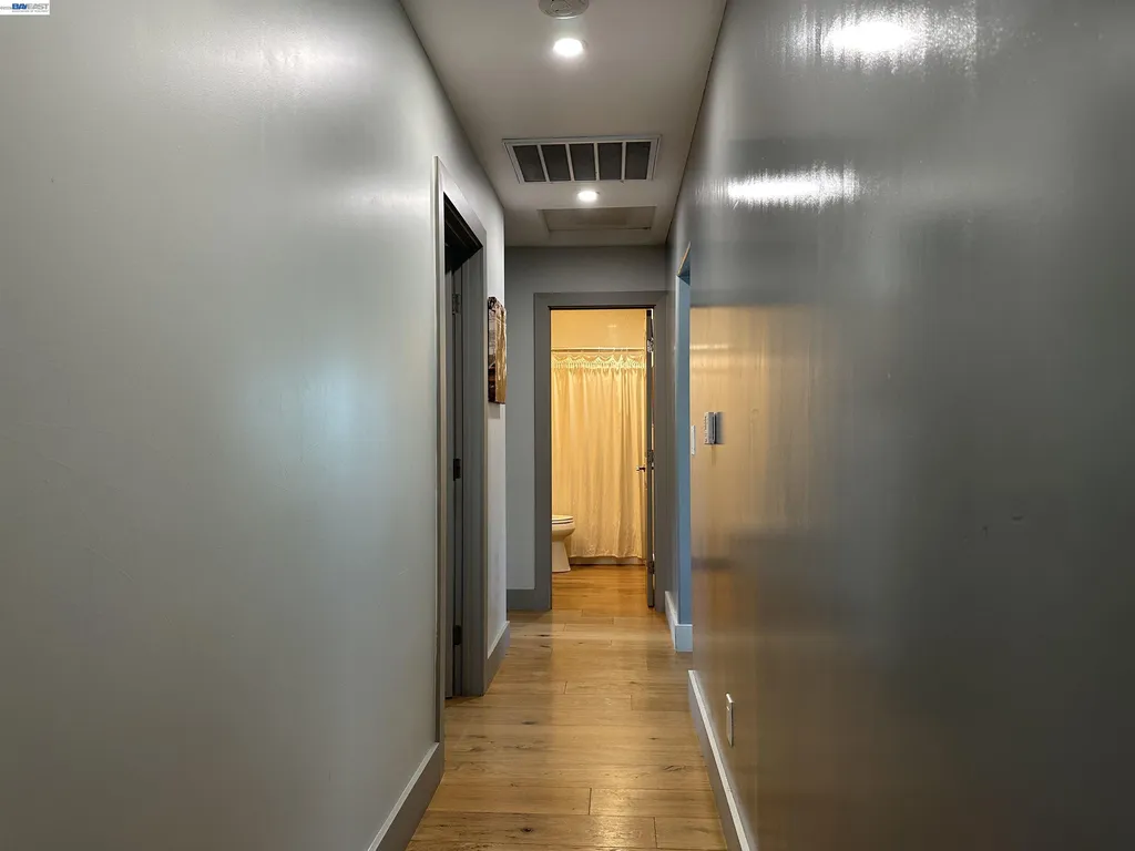 1220 Esser Avenue San Leandro CA 94579