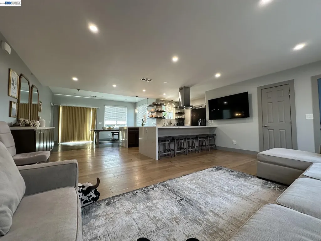 1220 Esser Avenue San Leandro CA 94579