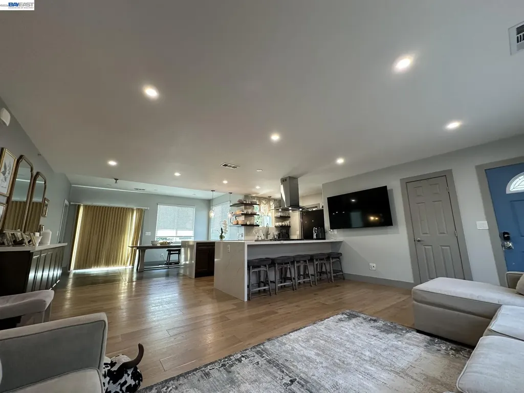 1220 Esser Avenue San Leandro CA 94579