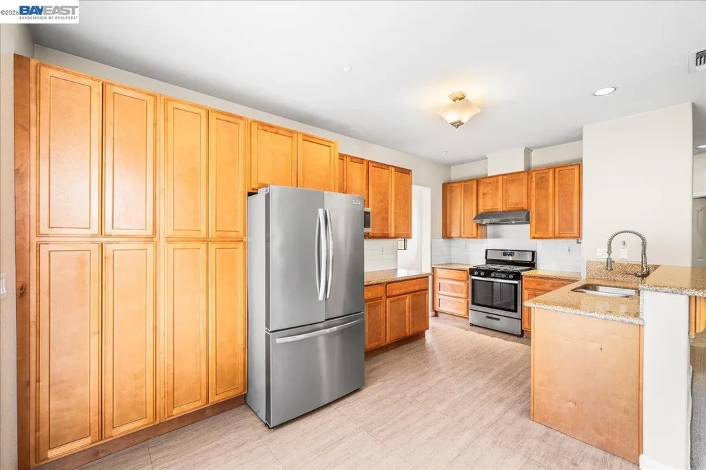 2042 Dahlia Common Livermore CA 94551