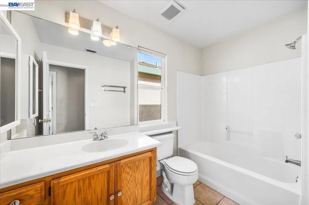 2042 Dahlia Common Livermore CA 94551