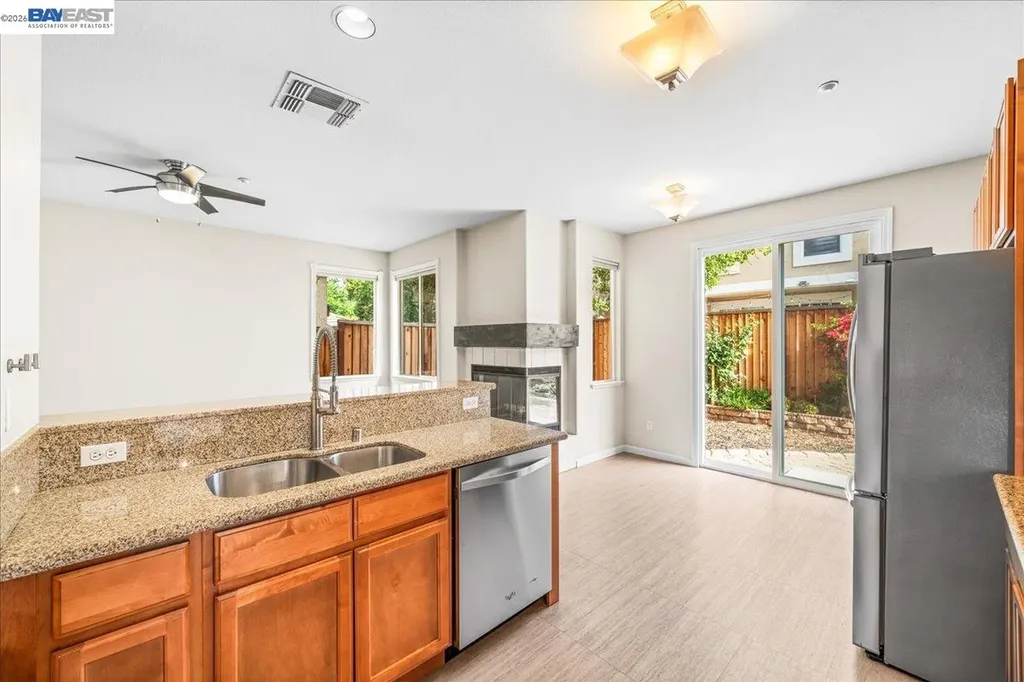 2042 Dahlia Common Livermore CA 94551