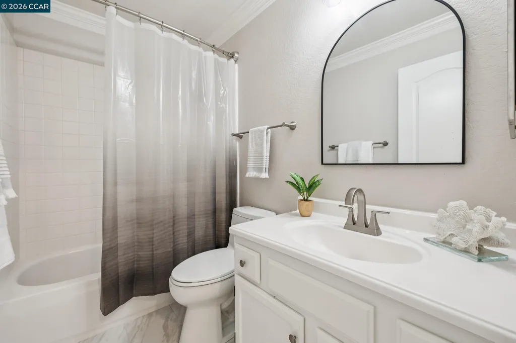 12 Heritage Oaks Road Pleasant Hill CA 94523