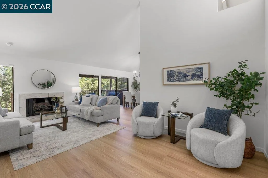 203 Village Gate Road Orinda CA 94563