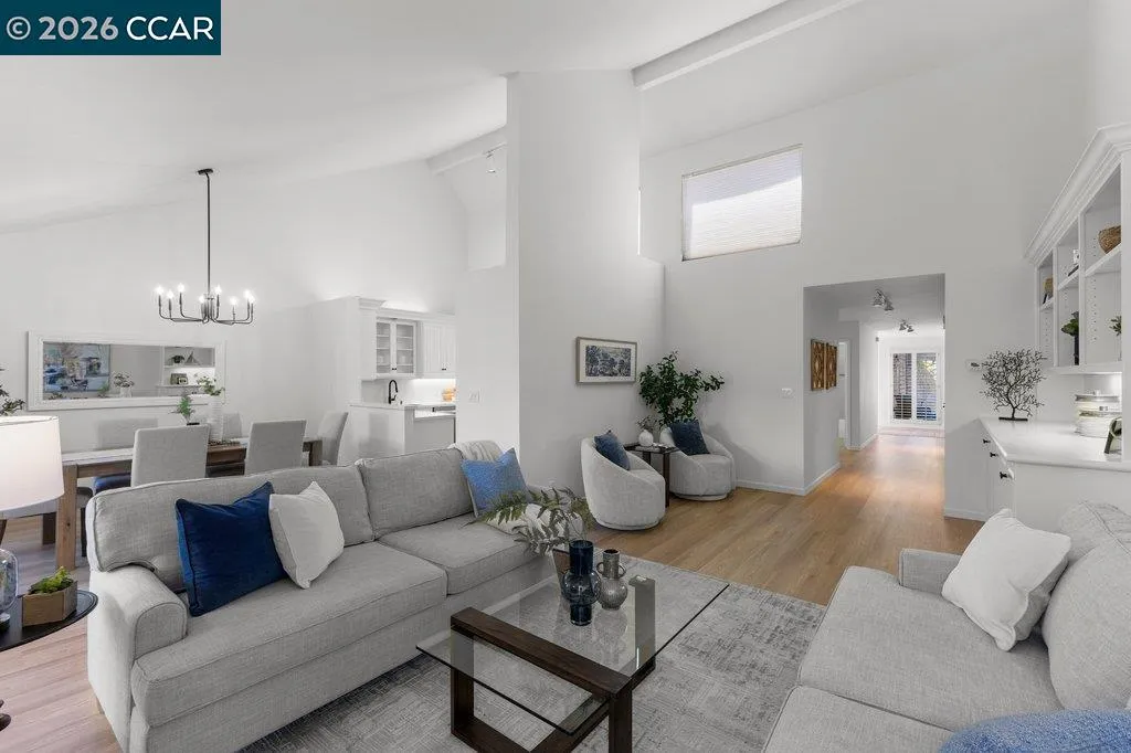 203 Village Gate Road Orinda CA 94563