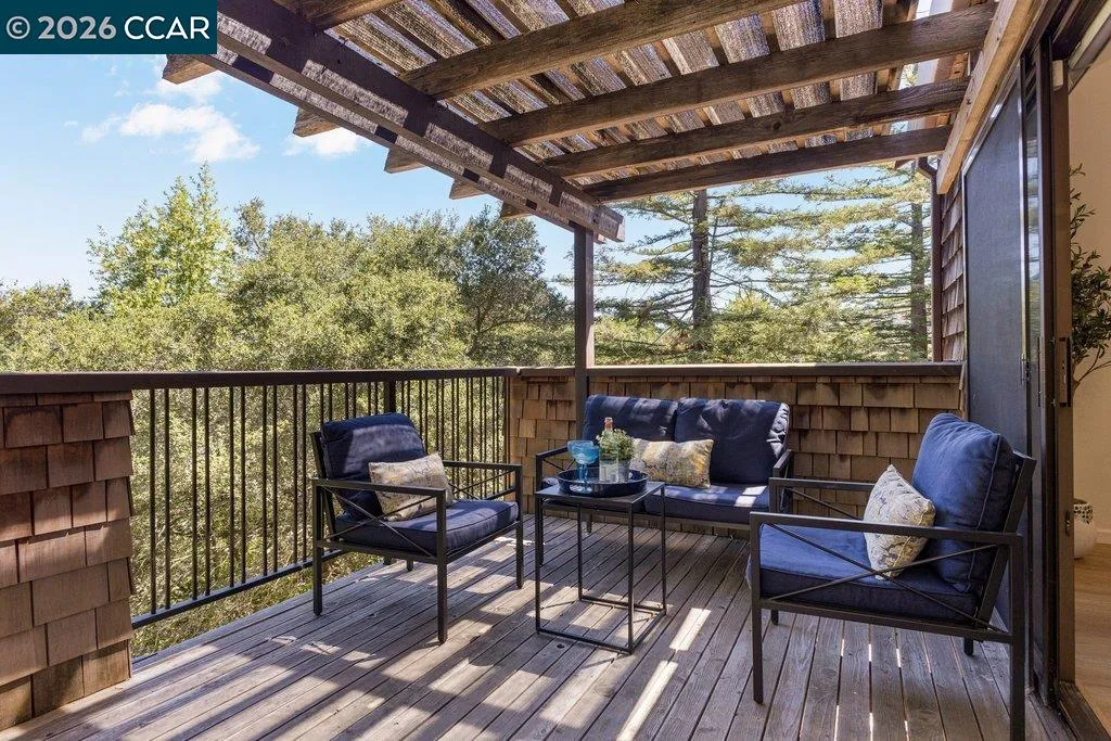 203 Village Gate Road Orinda CA 94563
