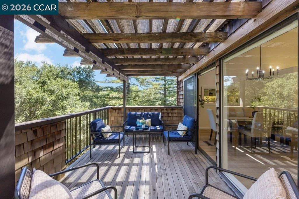 203 Village Gate Road Orinda CA 94563