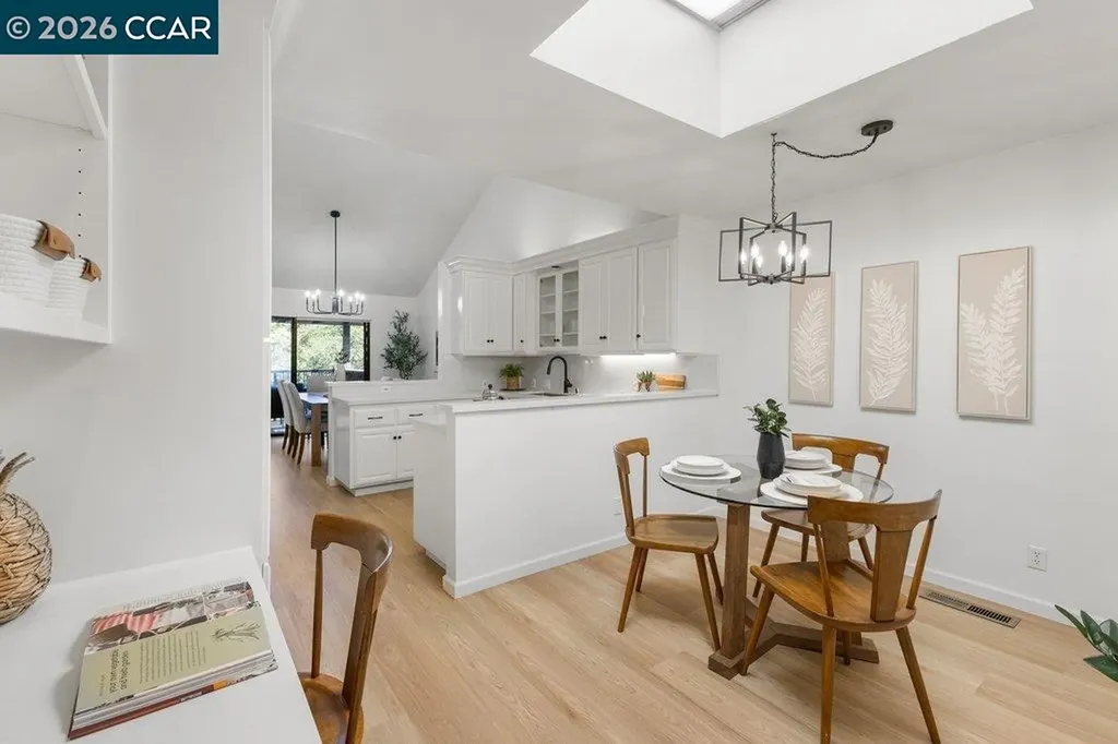 203 Village Gate Road Orinda CA 94563
