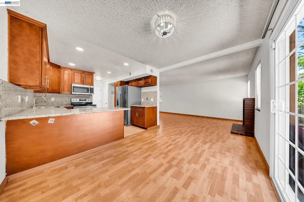 35918 Vivian Place Fremont CA 94536