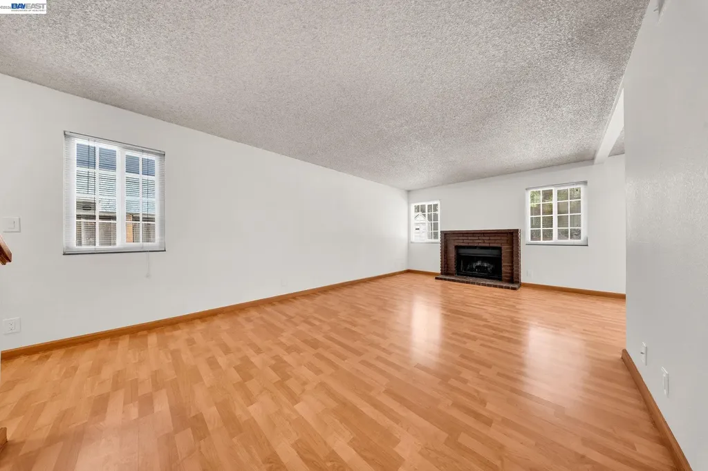 35918 Vivian Place Fremont CA 94536