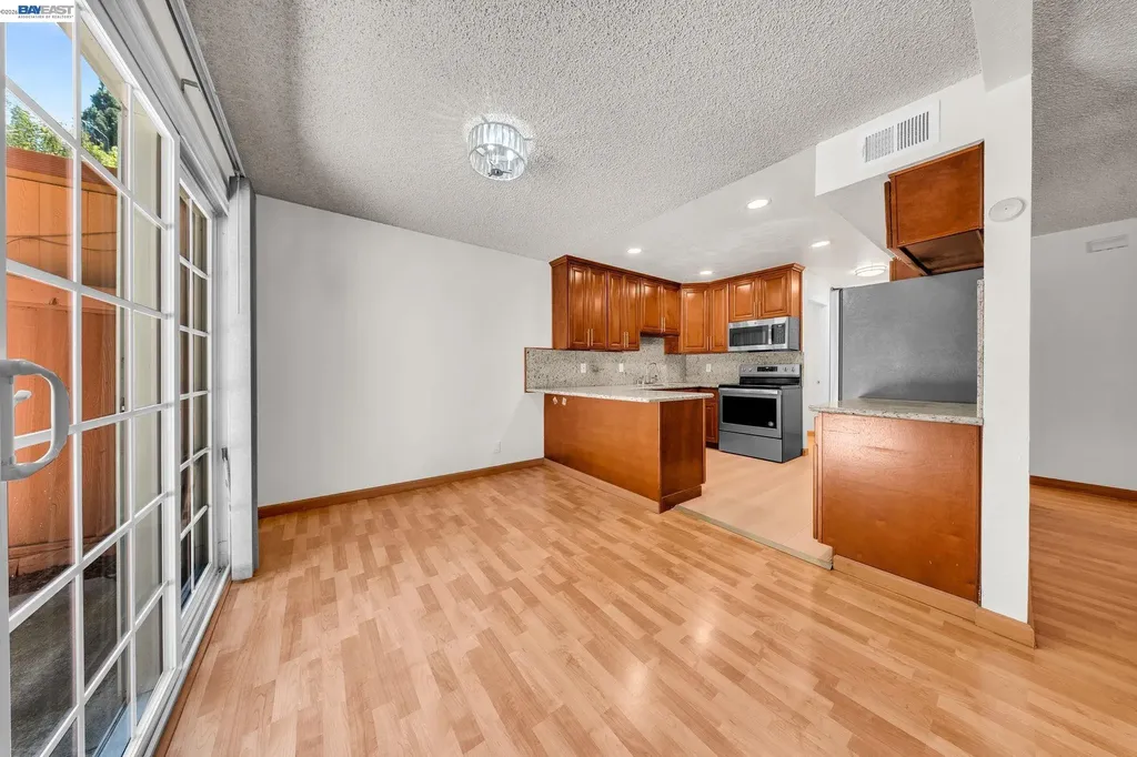 35918 Vivian Place Fremont CA 94536