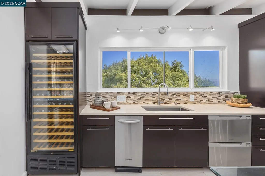 15 Loma Vista Walnut Creek CA 94597