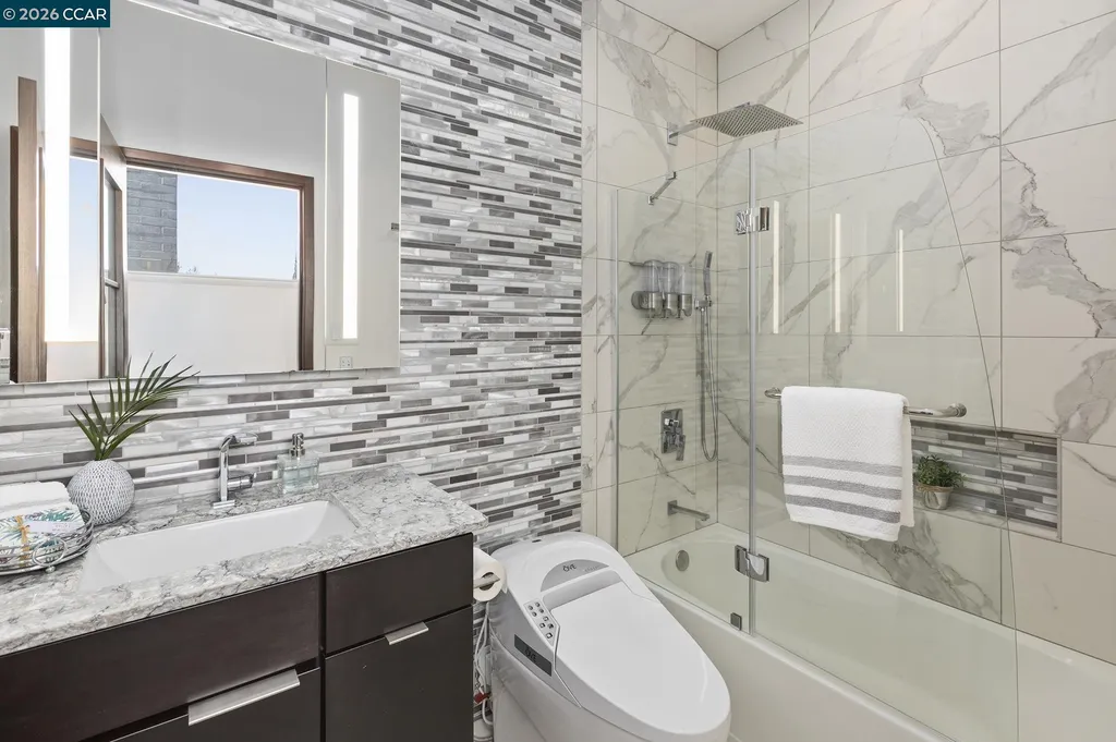 15 Loma Vista Walnut Creek CA 94597