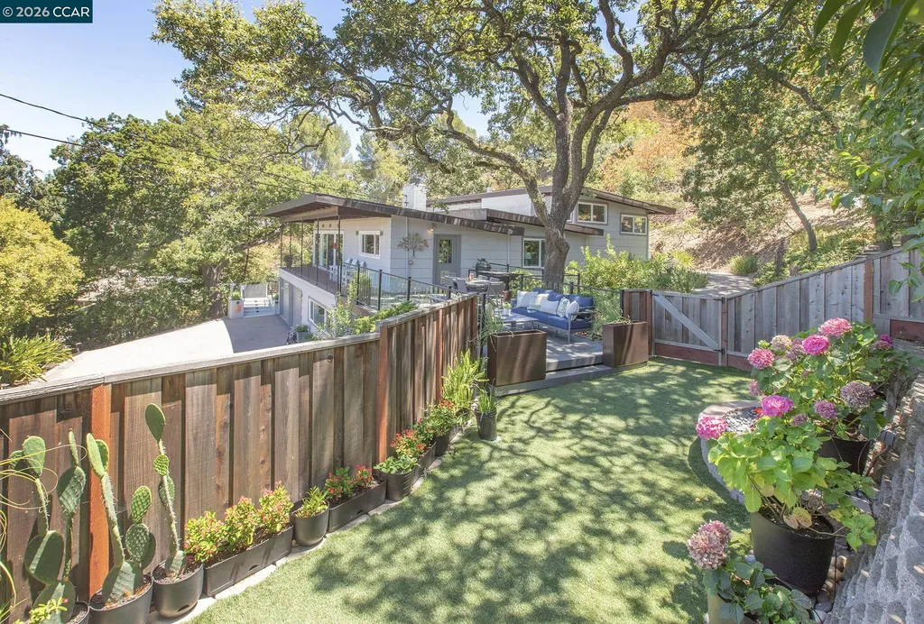 15 Loma Vista Walnut Creek CA 94597