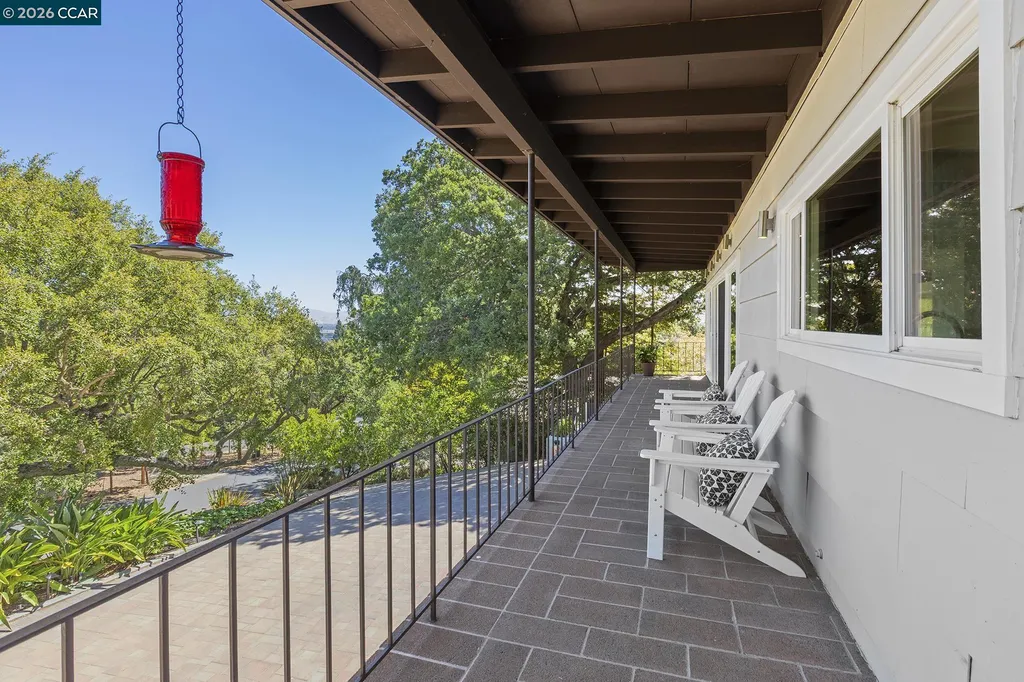 15 Loma Vista Walnut Creek CA 94597