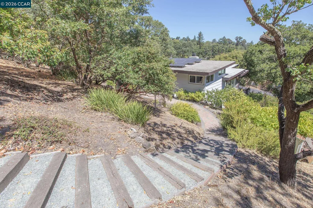 15 Loma Vista Walnut Creek CA 94597