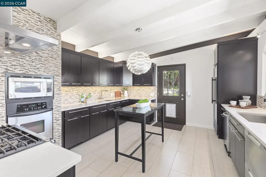 15 Loma Vista Walnut Creek CA 94597